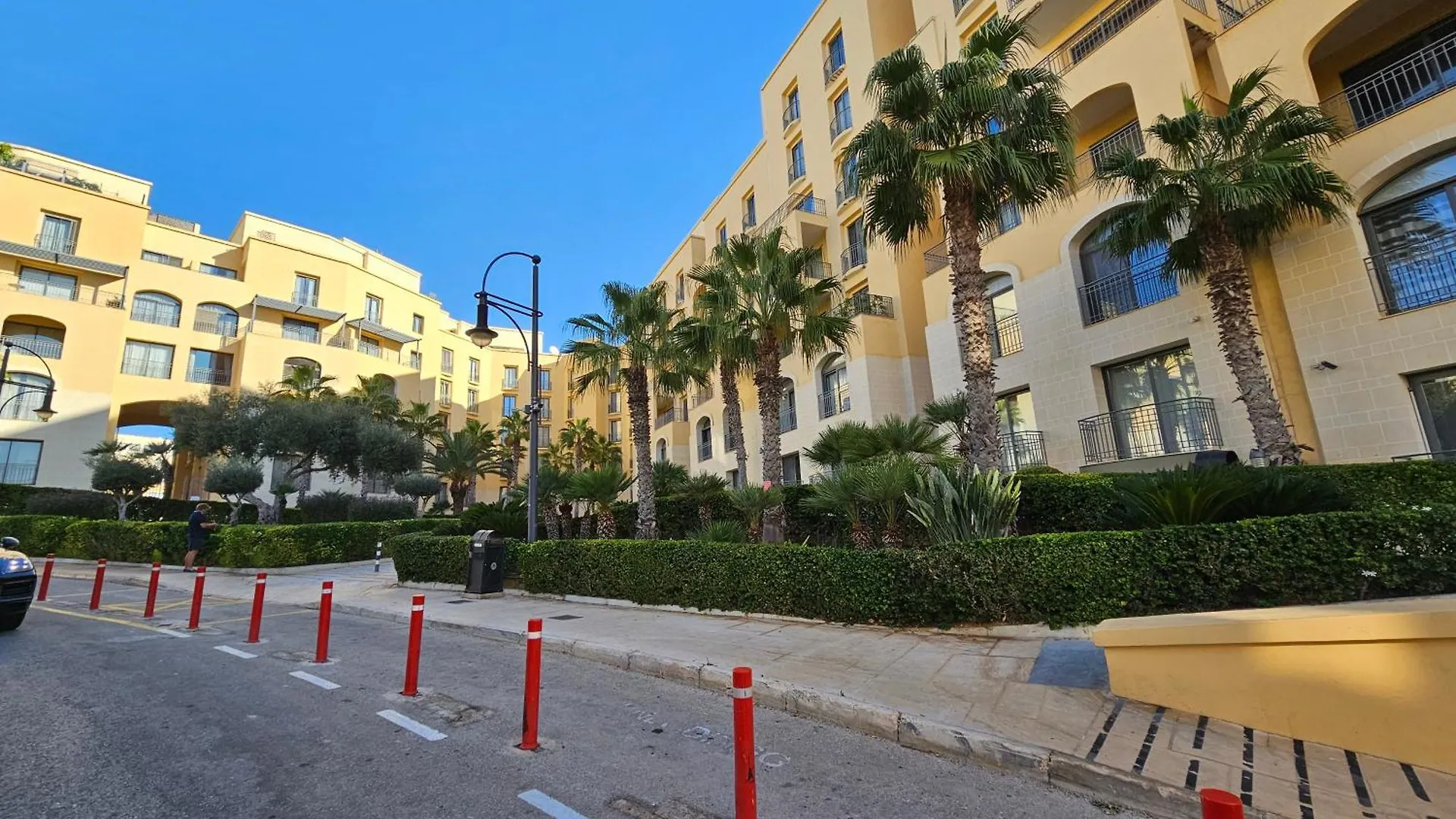 Stunning Seafront Portomaso Apartment Saint Julian's